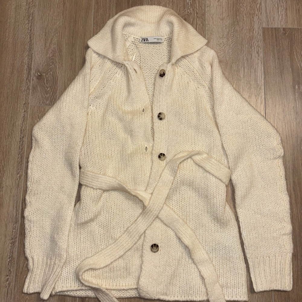 Zara Women's Sweater/Cardigan
